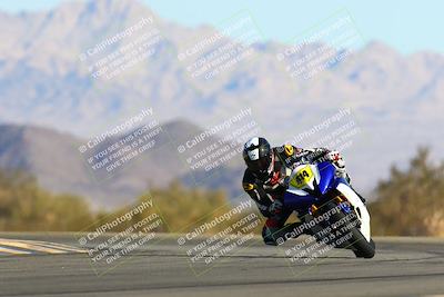 media/Jan-09-2022-SoCal Trackdays (Sun) [[2b1fec8404]]/Turn 14 (10am)/